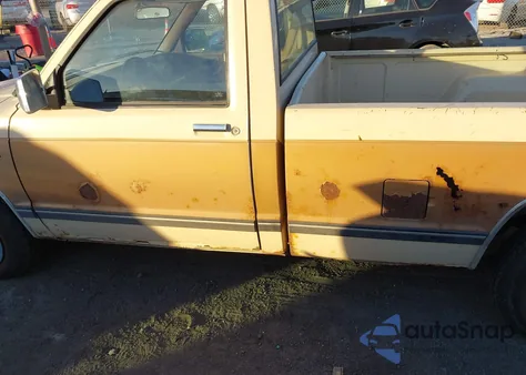 1986 Chevrolet S Truck S10 из США, поврежденный, VIN 1GCCS14R2G2104591